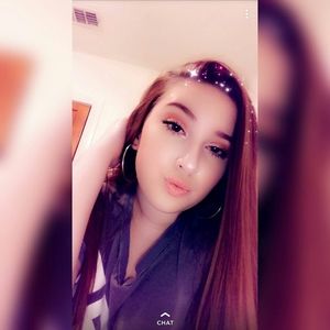 Meet your Posher, Emylee